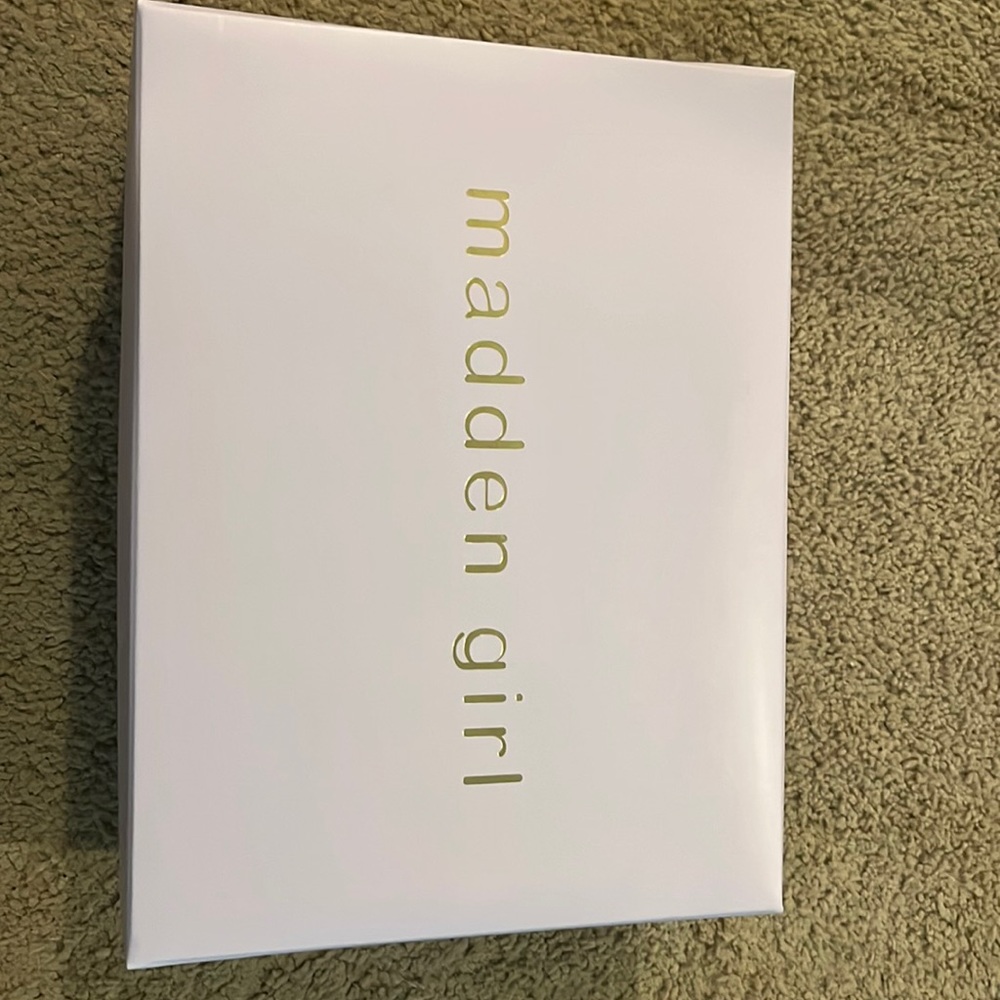 Madden girl—- brand new!!